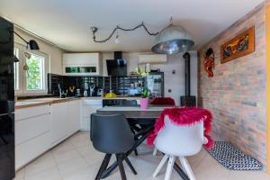 Kuchyň nebo kuchyňský kout v ubytování House Natasa