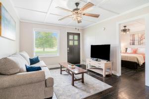 Gallery image of The Blue Star Cottage in Saugatuck