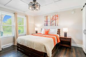 Gallery image of The Blue Star Cottage in Saugatuck