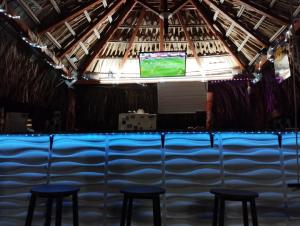 A television and/or entertainment centre at Casa Breizh