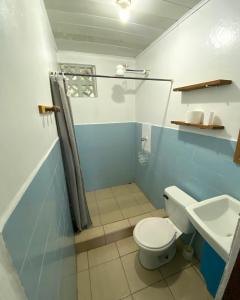 Ένα μπάνιο στο Cabinas Cahuita