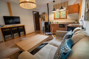 Kuchyňa alebo kuchynka v ubytovaní Abadía de Montenartró Apartamentos