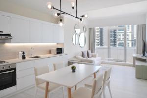 ครัวหรือมุมครัวของ Element by Westin West Bay Doha