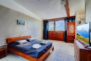 Afbeelding uit fotogalerij van Vaste chambre vue mer montagne Ti Kaz Miyou 3 in La Possession