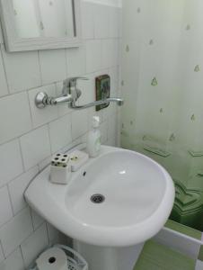 Cyclo Apartment Pinki的一间浴室