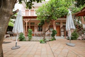 Το κτήριο όπου στεγάζεται  το διαμέρισμα