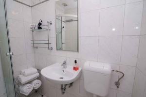 Fotografie z fotogalerie ubytování Apartments in Mali Losinj 14950 v destinaci Mali Lošinj
