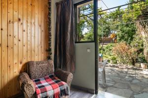 A seating area at Vangelis studio 2