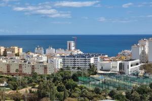 Zdjęcie z galerii obiektu Penthouse at Las Mesas with amazing views w mieście Estepona