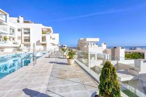 Zdjęcie z galerii obiektu Penthouse at Las Mesas with amazing views w mieście Estepona