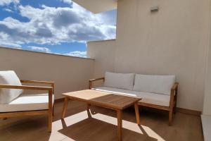 Zdjęcie z galerii obiektu Penthouse at Las Mesas with amazing views w mieście Estepona