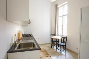 Kuchyň nebo kuchyňský kout v ubytování Vienna City Apartments Unteres Belvedere