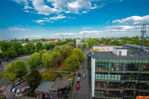 an aerial view of a city with a building at Studio zona Țiglina Flori in Galaţi