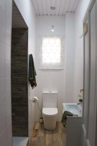 A bathroom at Casa de la Alegría
