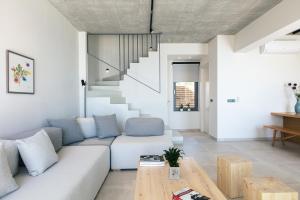 Posedenie v ubytovaní Krystallon Villas