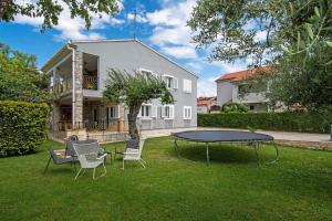 En have udenfor Villa Mari Apartment