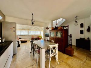 Kuchyň nebo kuchyňský kout v ubytování Villa Sara y Sebas