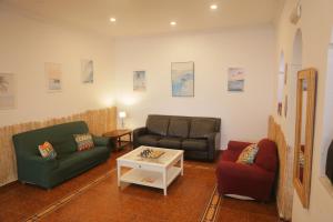 A seating area at Terraza del Limonar