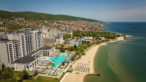 una vista aérea de la playa y del océano en Secrets Sunny Beach Resort and Spa - Premium All Inclusive - Adults Only en Sunny Beach