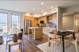 Modern - Los Angeles Apt - 2bedrooms - 2 bathrooms