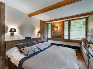 Posteľ alebo postele v izbe v ubytovaní Appartement chaleureux proche pistes de ski et golf à Megève - FR-1-569-67