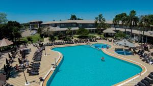 A piscina localizada em Grand Carimã Resort & Convention Center ou nos arredores