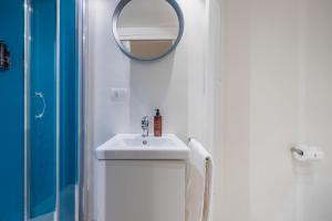 A bathroom at RELSTAY - Brera District