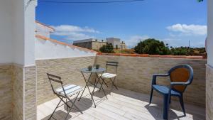 Balkón nebo terasa v ubytování Cozy terrace with pool in Fuengirola by Costarentals - Ref 206