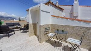 Balkón nebo terasa v ubytování Cozy terrace with pool in Fuengirola by Costarentals - Ref 206