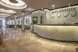 Vstupní hala nebo recepce v ubytování Arbatt Marmaris Hotel + 37 fotografií