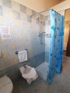 Koupelna v ubytování Agriturismo Nuvolino