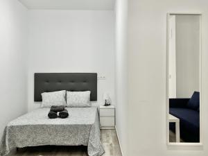 Posteľ alebo postele v izbe v ubytovaní Los Tilos Suites-Vialia