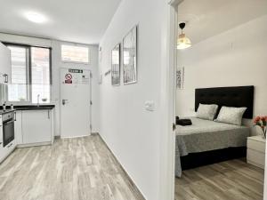 Kuchyňa alebo kuchynka v ubytovaní Los Tilos Suites-Vialia
