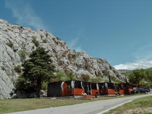 Imagen de la galería de Mobile home Amfora, en Sveti Juraj 31 fotos más