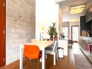 Küche/Küchenzeile in der Unterkunft Industriële WOW! Private studio 35m2