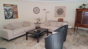 Posedenie v ubytovaní ANFI TOPAZ VILLA TAURO GOLF & BEACH 3 bedrooms 4 bathrooms private pool