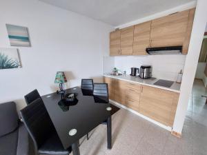 Kuchnia lub aneks kuchenny w obiekcie Sun apartment Antigua
