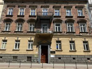 Budova, v ktorej sa apartmán nachádza