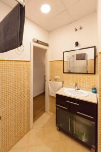 Kúpeľňa v ubytovaní SF - Shiny Apartment in City Centre