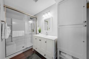 Vannituba majutusasutuses 2017 Marsh Walk Villa +23 fotot