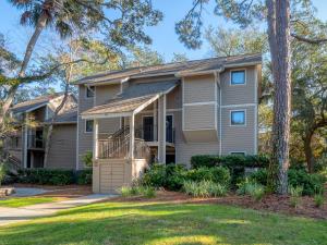 Hoone, kus puhkemaja asub