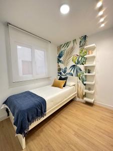 Postel nebo postele na pokoji v ubytování Holidays2Malaga Lebrija 3 bedroom & Terrace & Parking & Smart TV