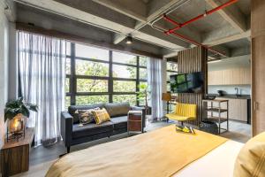 Kuchyň nebo kuchyňský kout v ubytování Factory Lofts Hotel