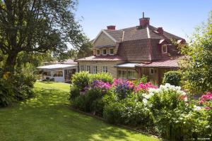 Aed väljaspool majutusasutust Hotell Paradis