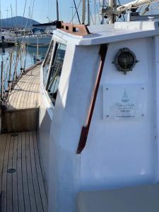 アルゲーロにあるSailing Nights Boat&breakfastのギャラリーの写真