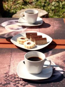 Jedlo v ubytovaní bed & breakfast alebo blízkom okolí