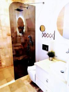 Et badeværelse på Villa Urla, Kalkan,Üzümlü + 9 billeder