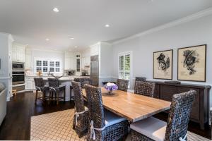 Φωτογραφία από το άλμπουμ του 1025 Crooked Oak Lane σε Seabrook Island