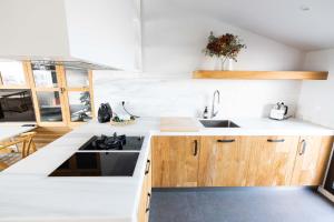 Kuchnia lub aneks kuchenny w obiekcie Apartamento ático en el casco antiguo