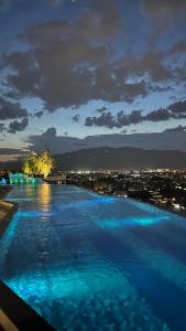 Πισίνα στο ή κοντά στο Astra Sky River Chiang Mai